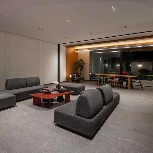 نورپردازی ویلایی برای یک دوست - اکووات