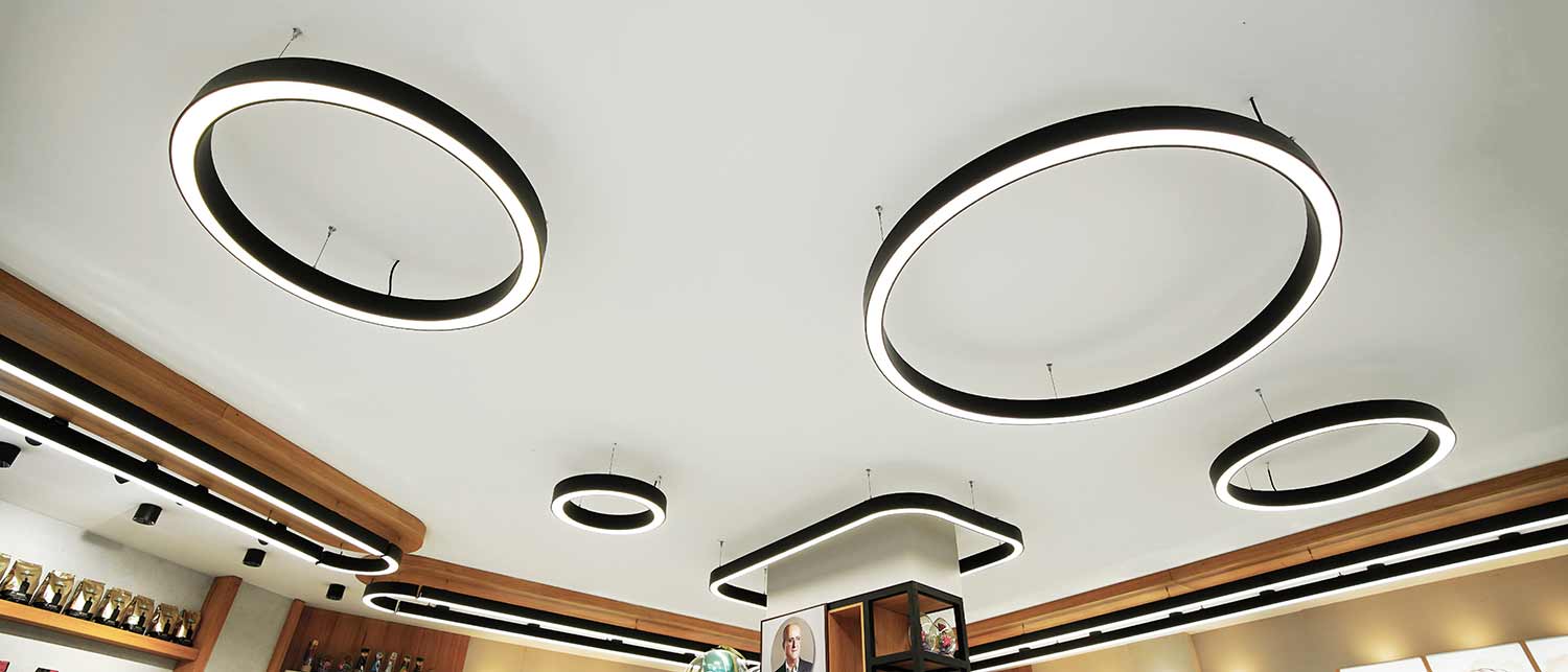 کلوچه-نادری-عکس-سایت-04 پروژه نورپردازی فروشگاه کلوچه نادری با محصولات اکووات